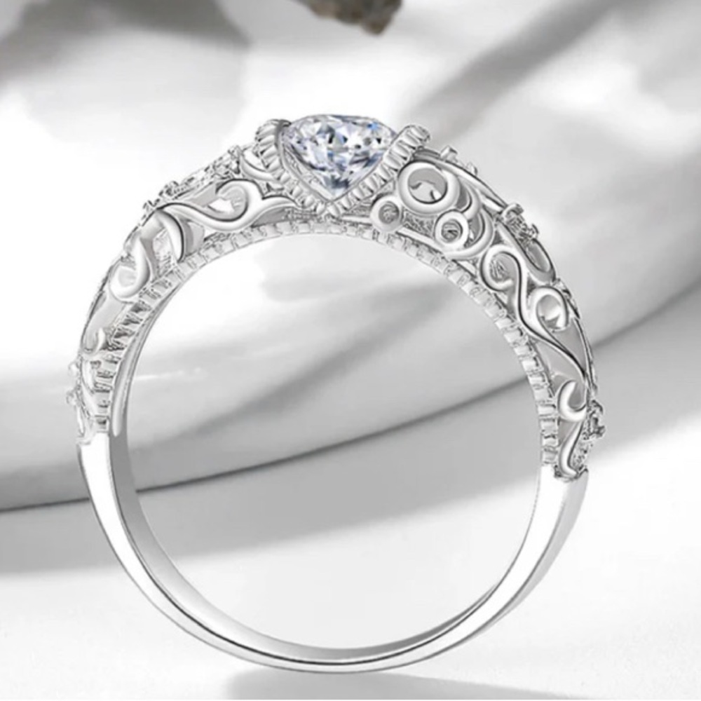 Boho Peak Lora CZ size 8 ring Brand New! - Picture 2 of 4